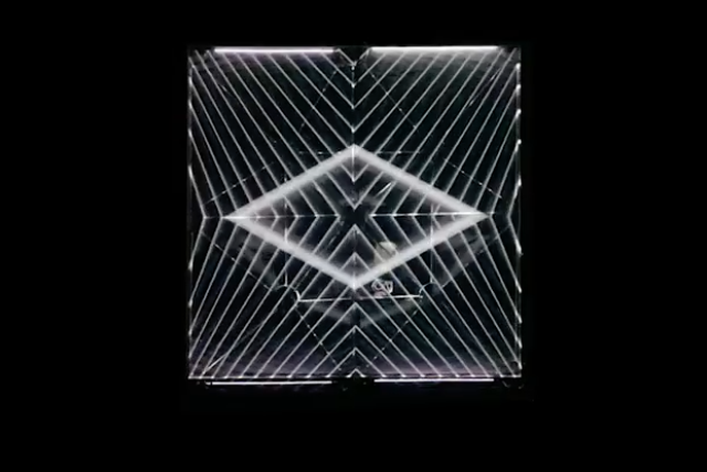 ER…VA 44 :: Instalación Inmersiva