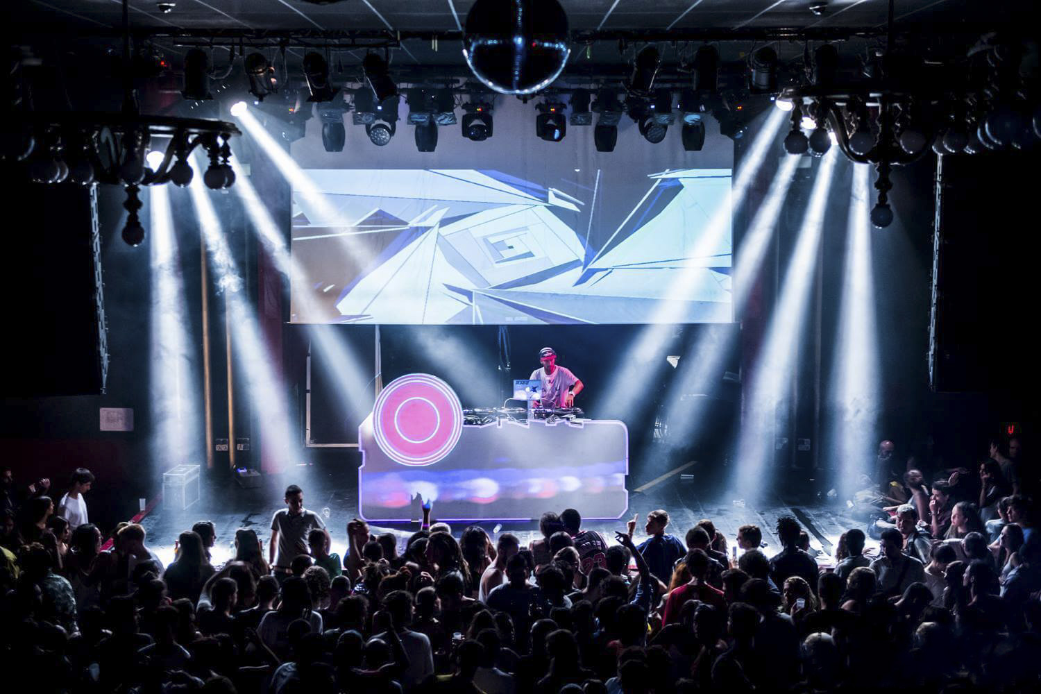 Taller de Visuales en directo con Resolume Arena 2025