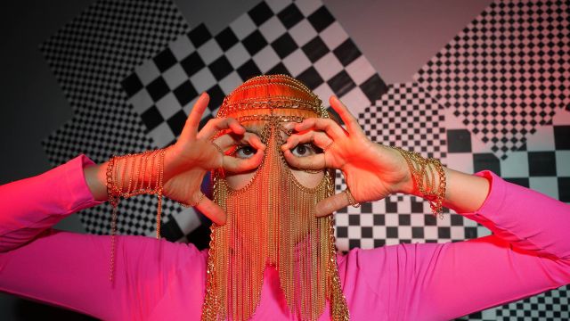 ER…VA 51 :: VJ EMIKO